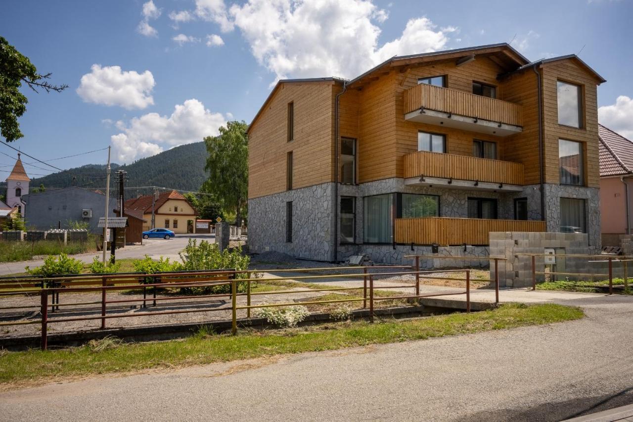 Hotel Berg Liptov Liptovský Mikuláš Exteriér fotografie
