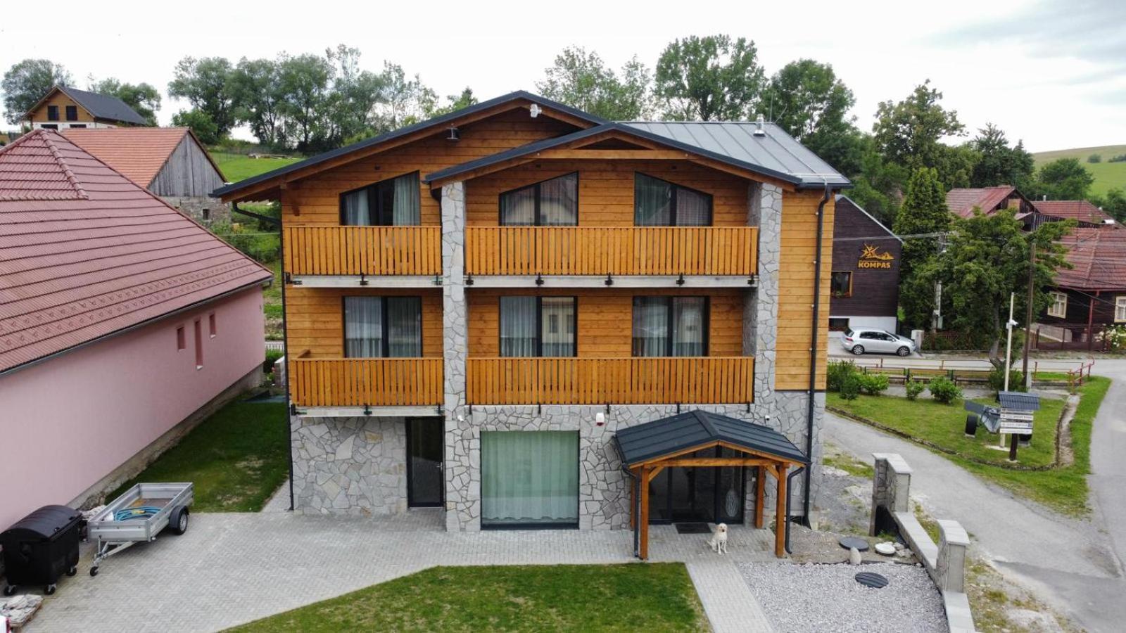 Hotel Berg Liptov Liptovský Mikuláš Exteriér fotografie