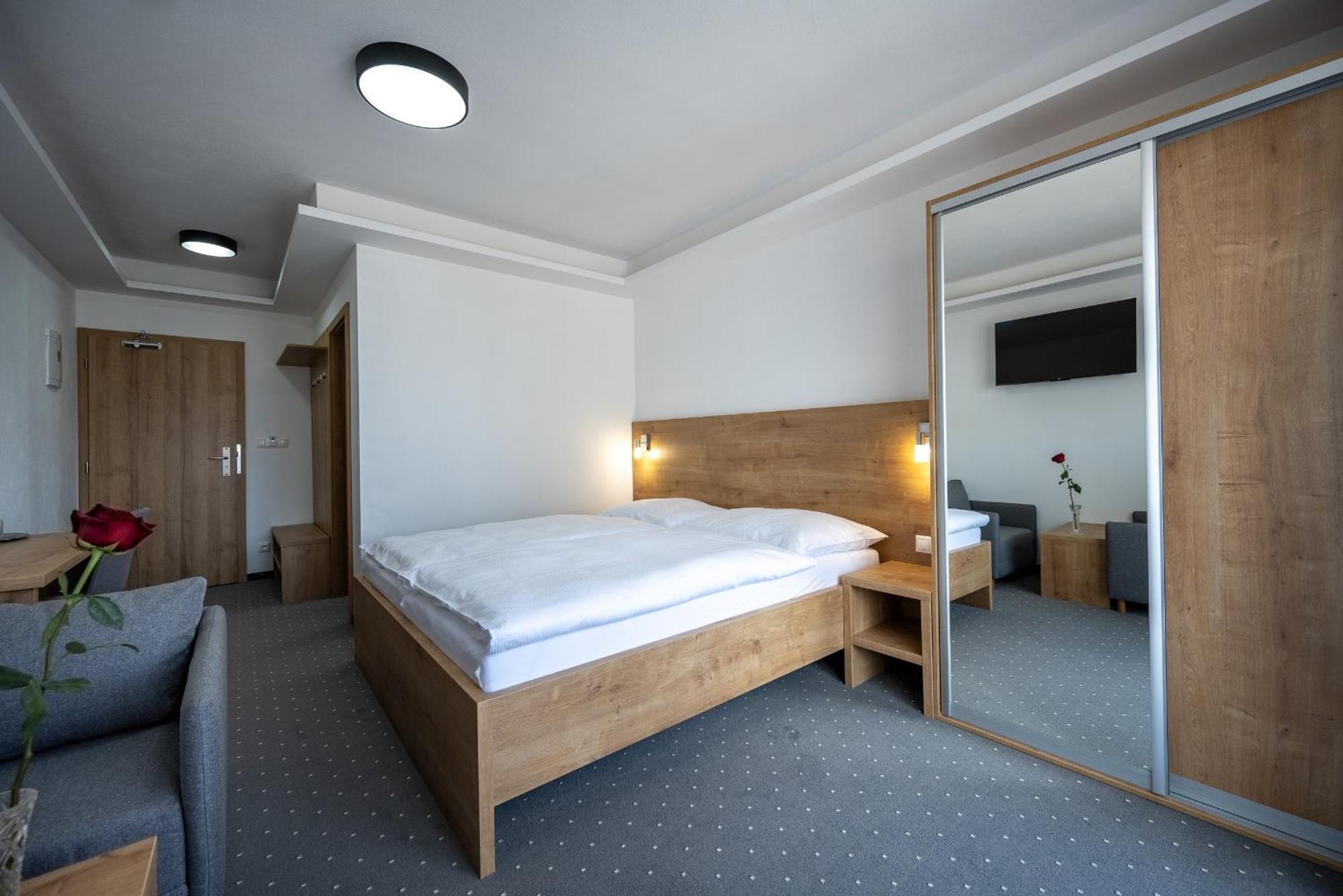 Hotel Berg Liptov Liptovský Mikuláš Exteriér fotografie